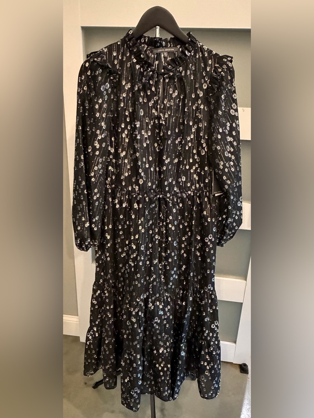 Black Floral Tiered Long-Sleeve Dress